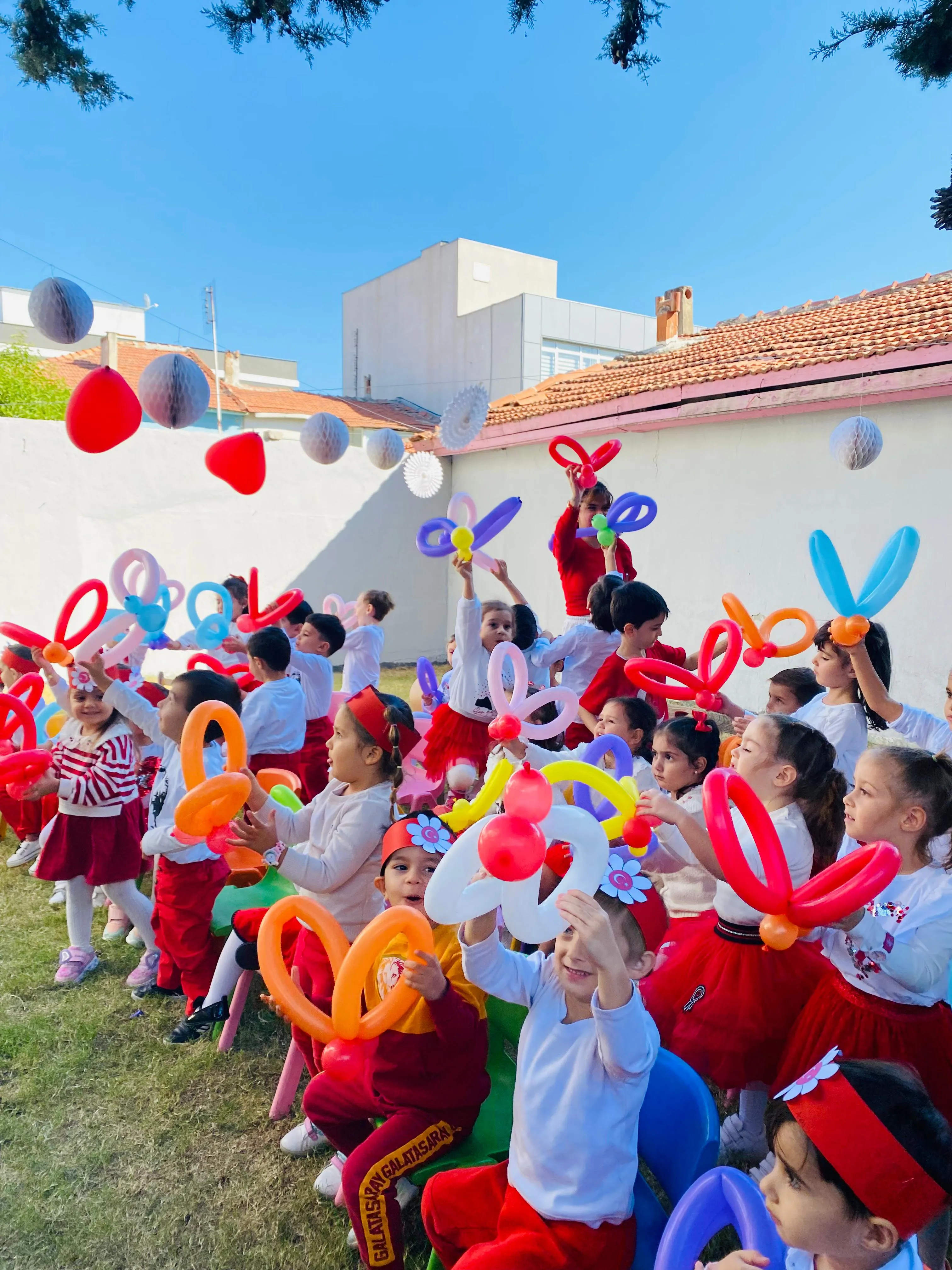 Gaziemir Ana Okulu Wonder Kid's Özel Kreş